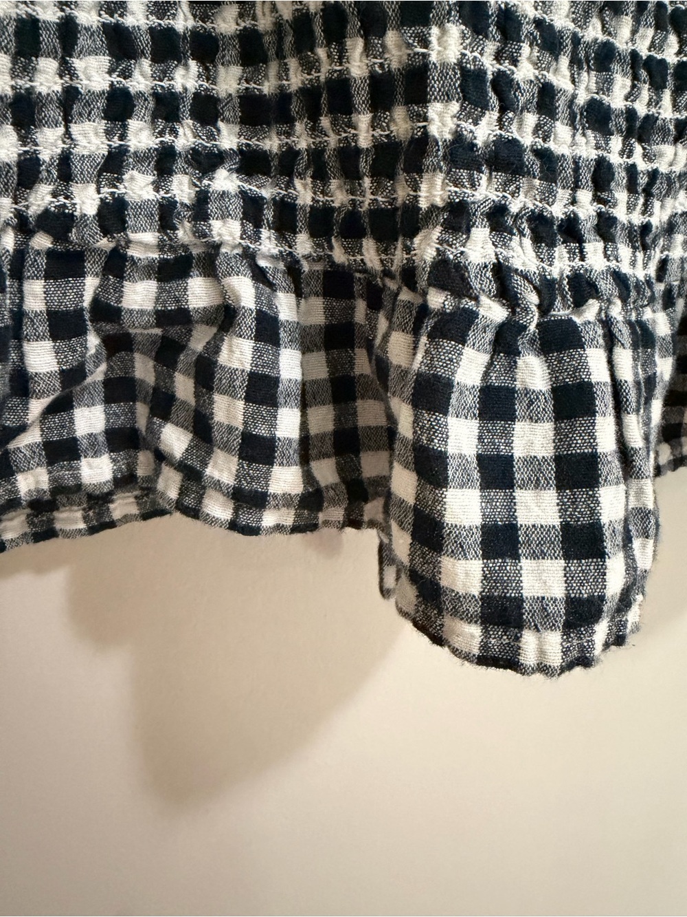 American Eagle Gingham Smocked Tie-Back Crop Top Ruffle Hem Linen Blend Small - Picture 3 of 9